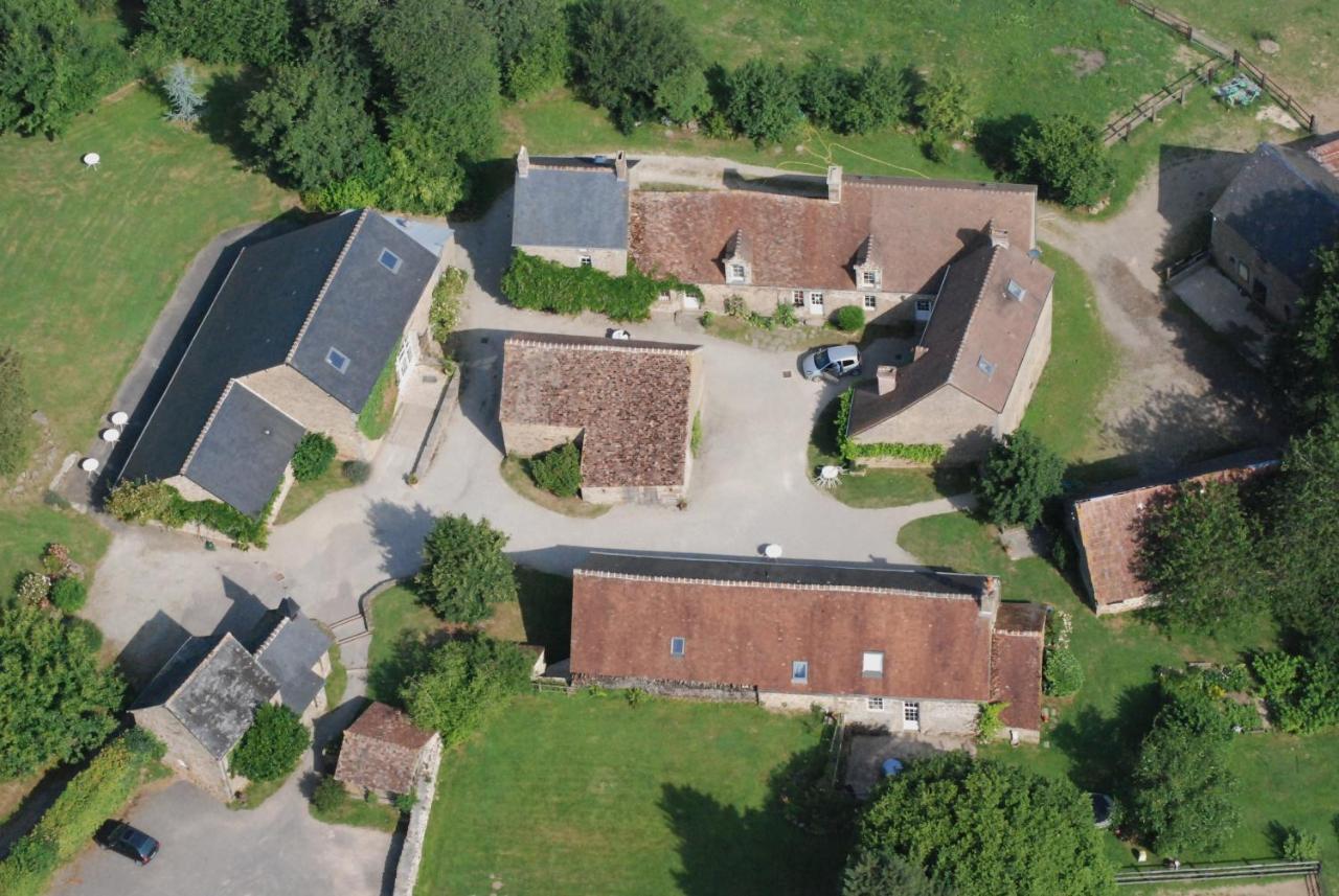 Le Gite D'Etienne Joue-du-Bois Exterior foto